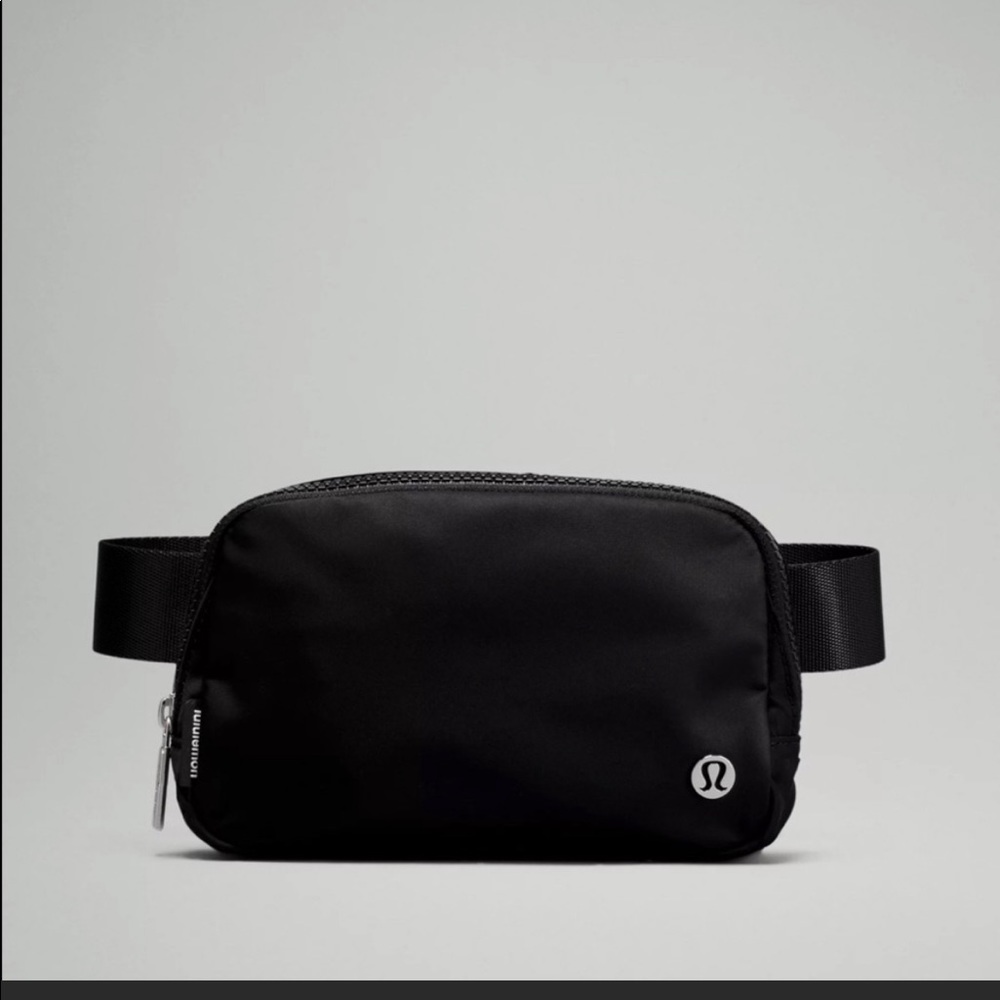 NEW LULULEMON Everywhere Belt Bag Black FAST SHIP BNWT